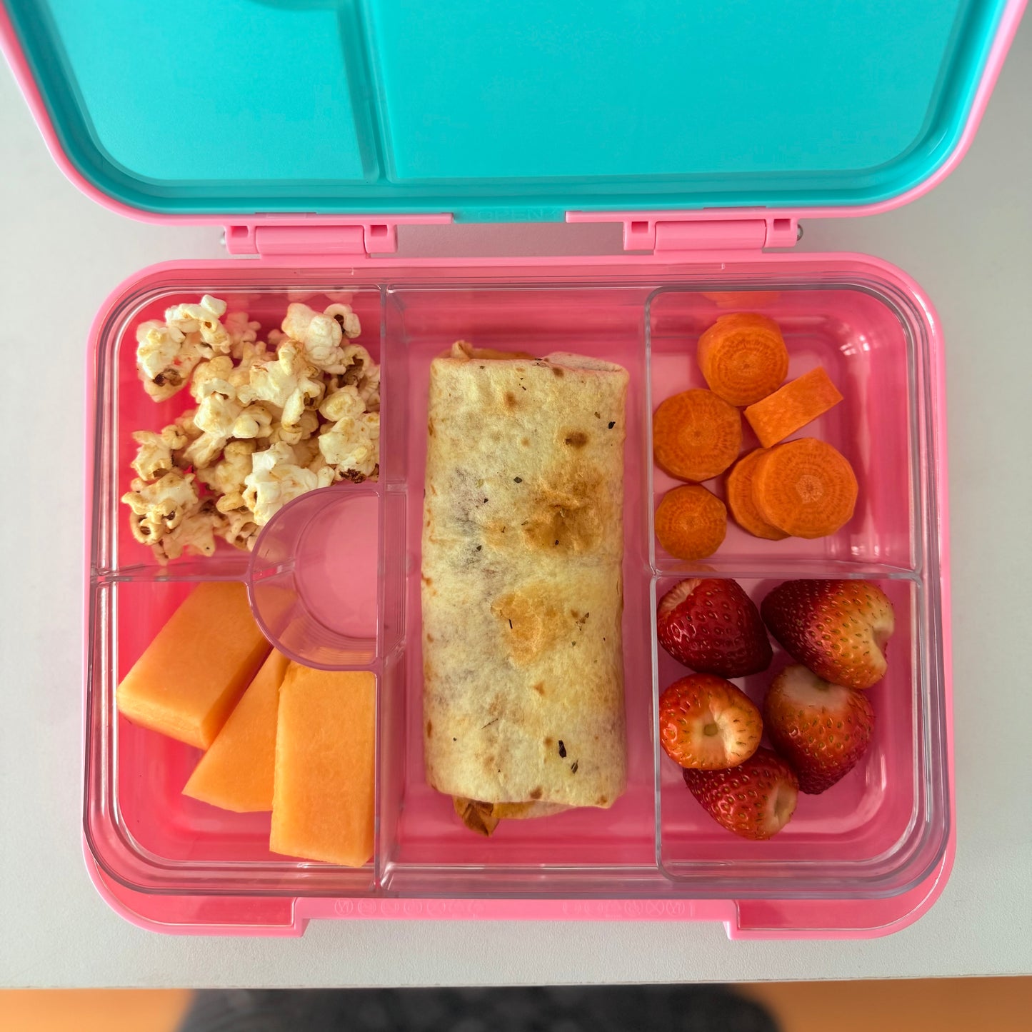 Princess Carriage BPA-Free Purple Large Bento Lunch box